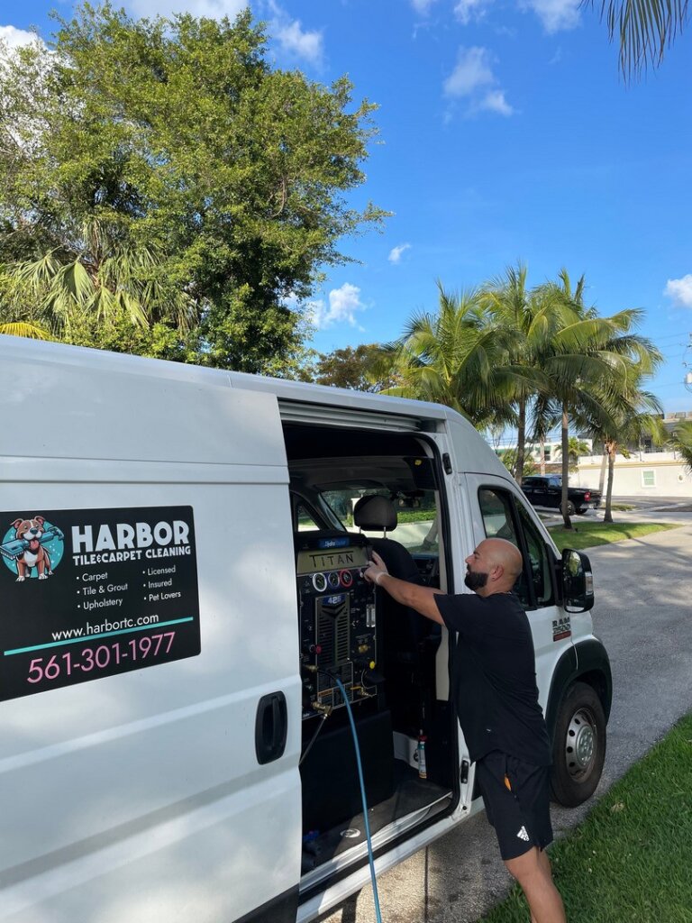 Harbor Tile & Carpet Cleaning Truck in West Palm Beach, FL